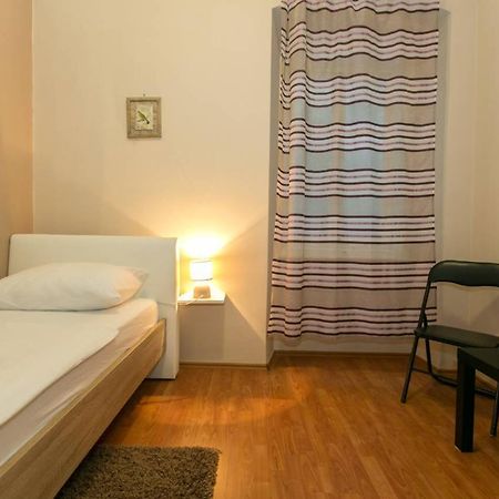 Hostel Morcic Rijeka Luaran gambar