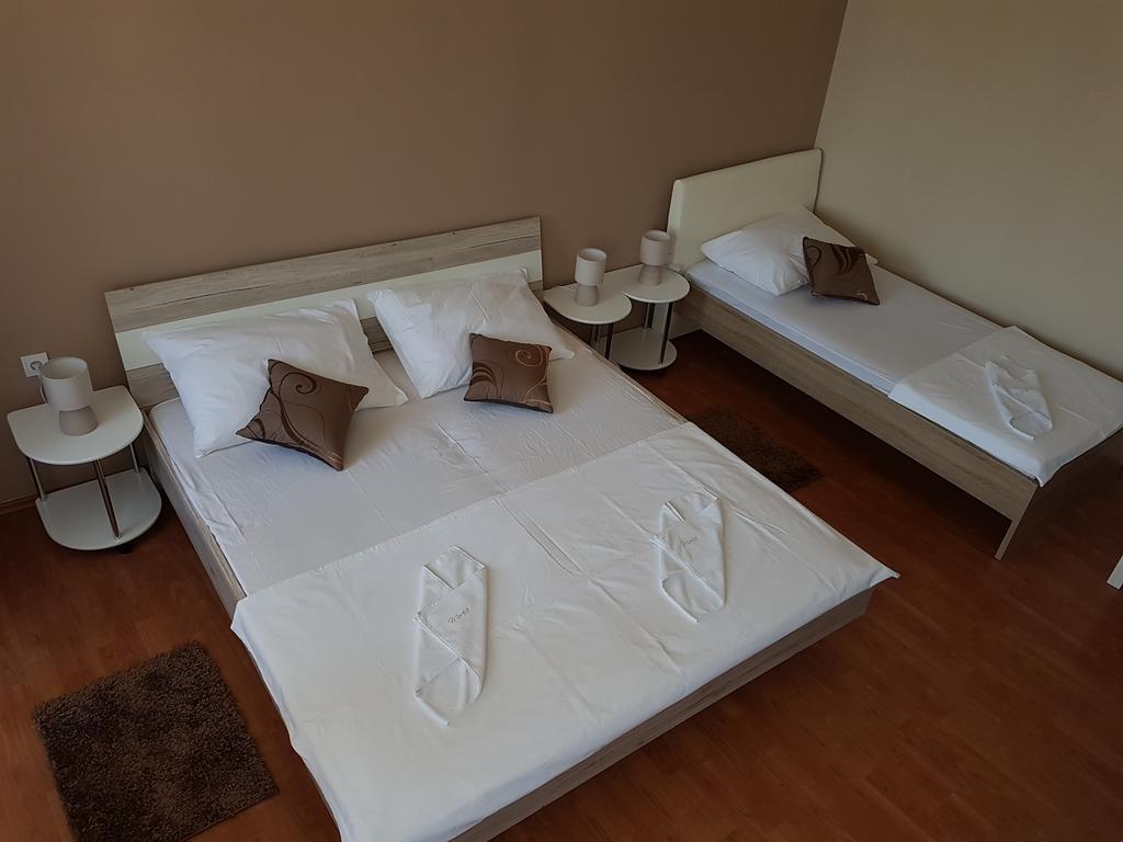 Hostel Morcic Rijeka Luaran gambar