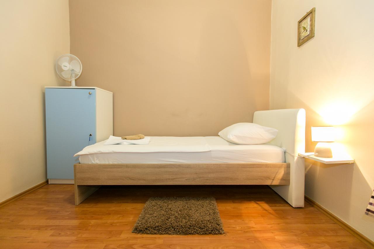 Hostel Morcic Rijeka Luaran gambar