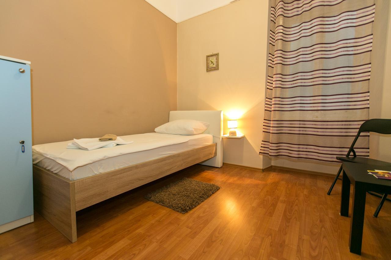 Hostel Morcic Rijeka Luaran gambar